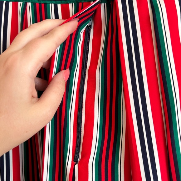 1970s Vintage Preppy Aquascutum of London Pleated Stripe Skirt - Picture 4 of 8